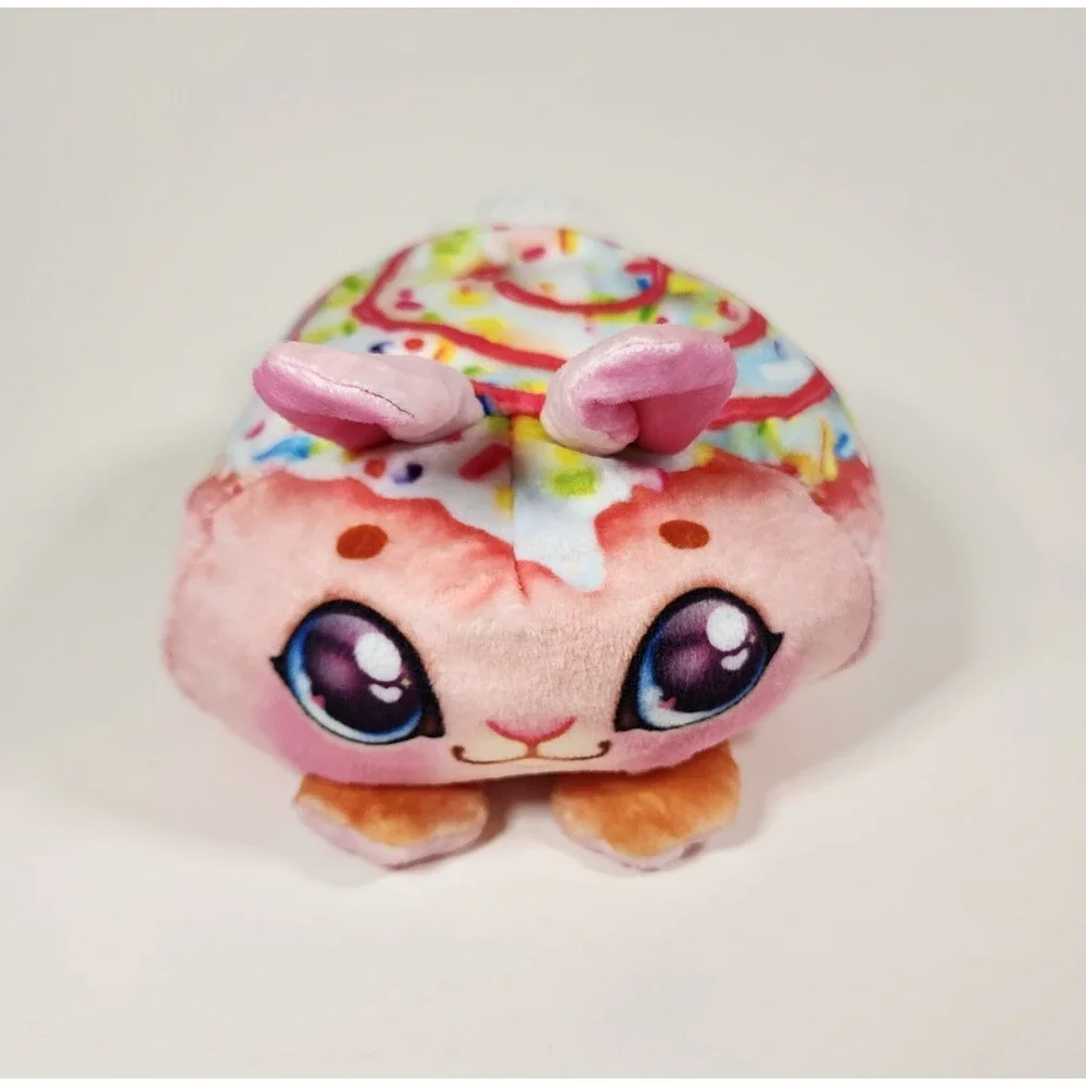Cookeez Makery Baked Treatz Bunny Cinnamon Roll Sprinkles Talking Plush 6